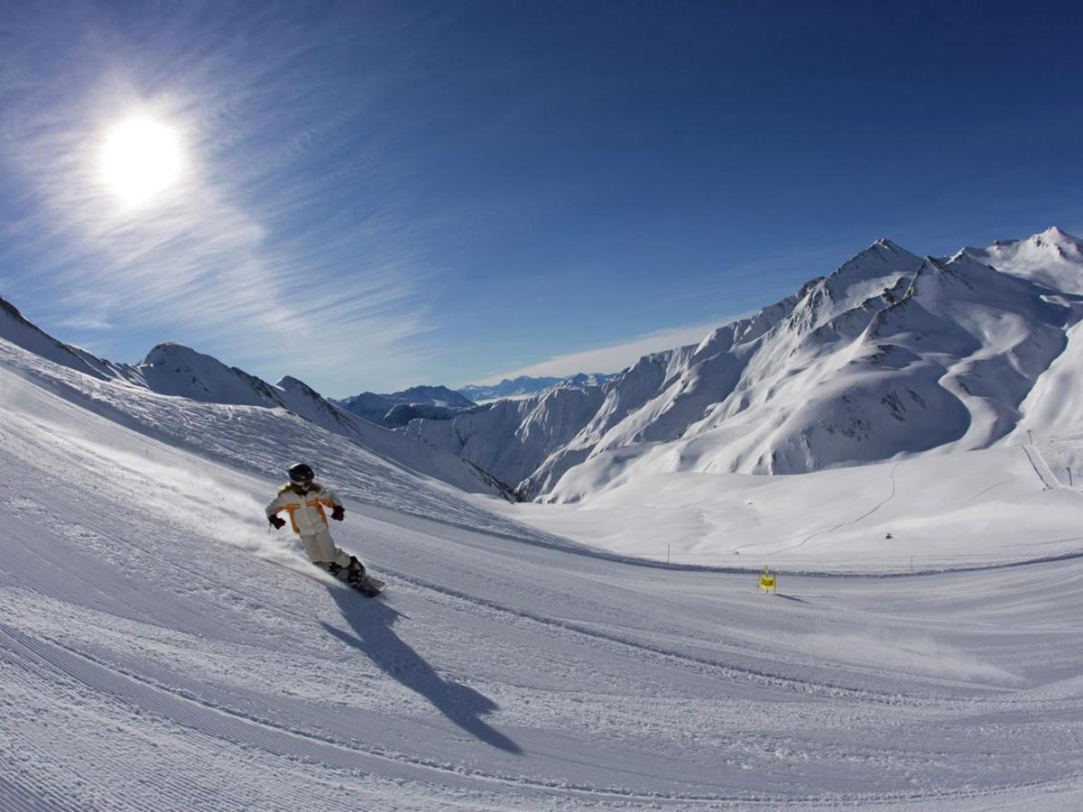 Lively Flat Near A Ski Resort In フィス エクステリア 写真