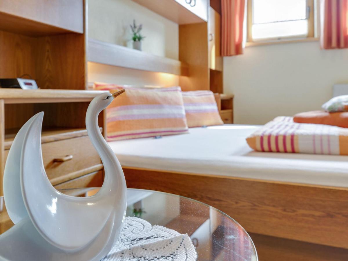 Lively Flat Near A Ski Resort In フィス エクステリア 写真